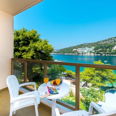 Vis Hotel 3*