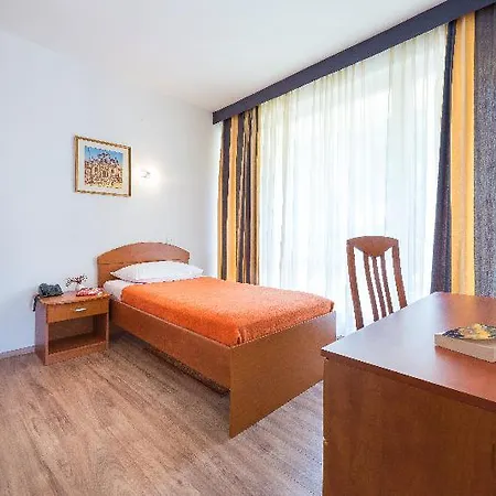 Szálloda Vis 3*
