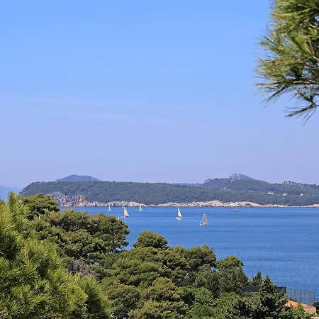 Vis Hotell